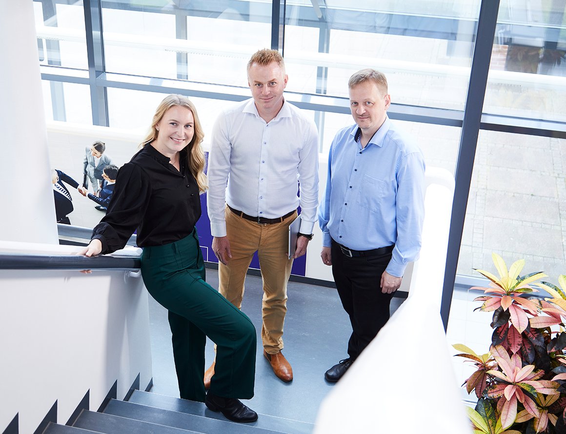 adjusted_1160x890-RJA,tea,anders